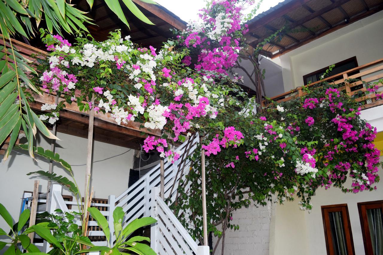 Panda Cottage Gili Trawangan Esterno foto